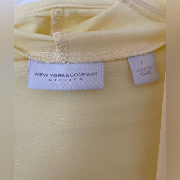 New York and Company size large yellow top - Picture 3 of 7